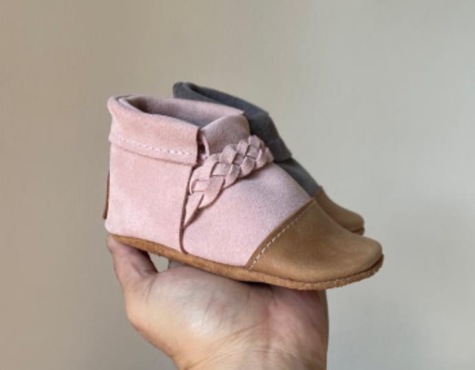 Botines Filomena en Palo Rosa y Camel